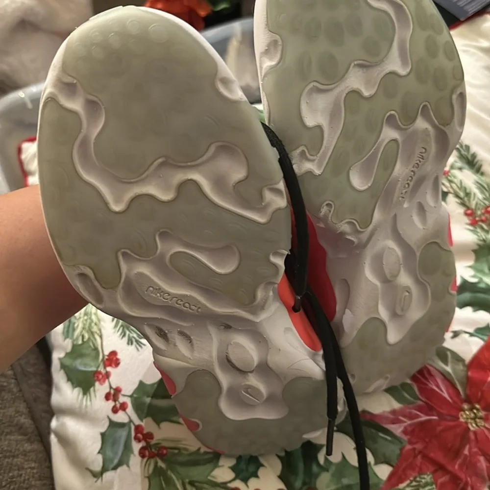 Nike Hyper React Presto GS, Pink/White‎ Size 4.5Y